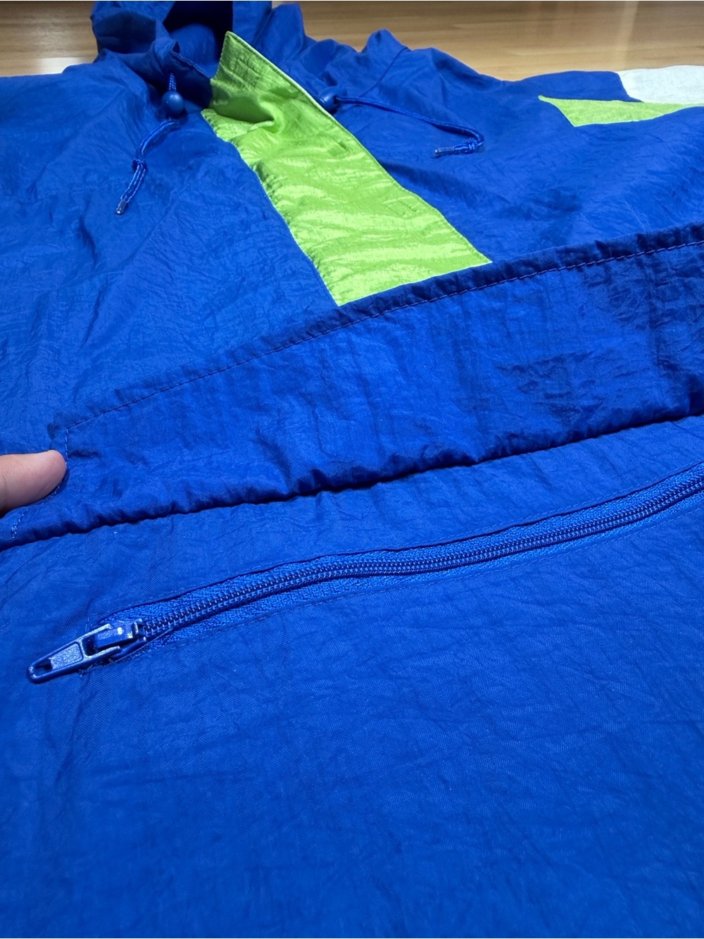 Retro Reebok Windbreaker - Picture 2 of 6